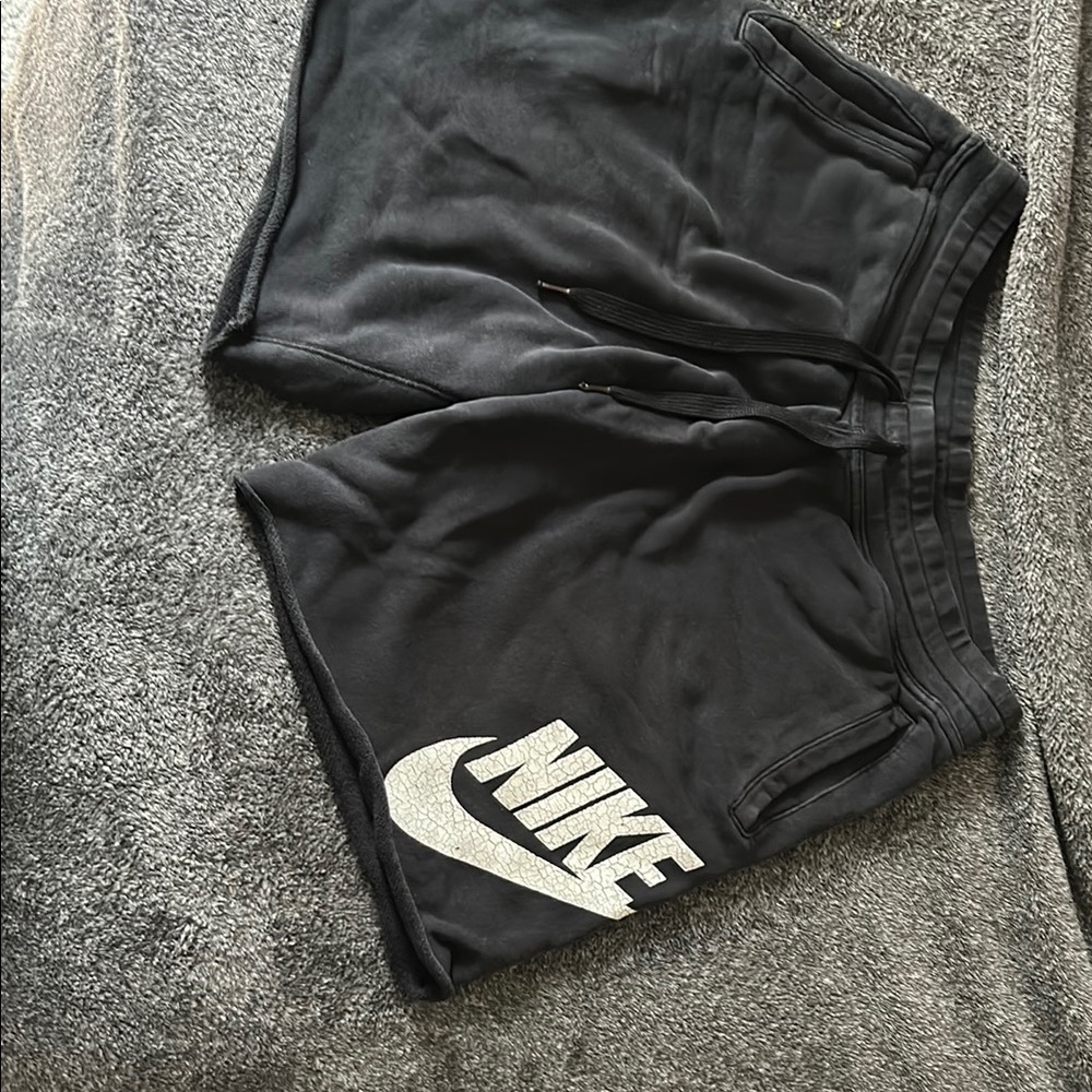 Nike Black Athletic Shorts for Performance